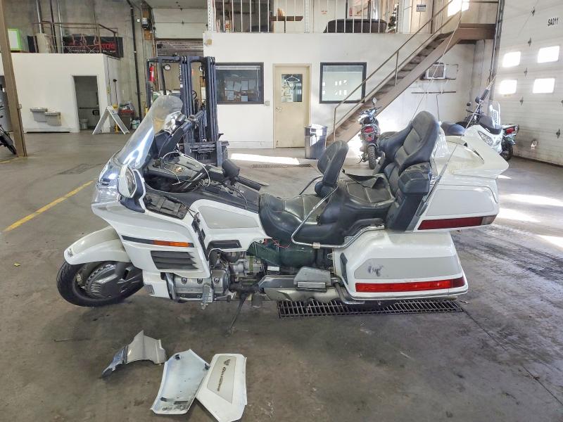 1999 Honda Gl1500 მანქანა იყიდება აუქციონზე, vin: 1HFSC223XXA104556, აუქციონის ნომერი: 78814445