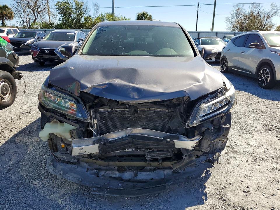78098295 :رقم المزاد ، 5J8TB3H30JL013047 vin ، 2018 Acura Rdx مزاد بيع