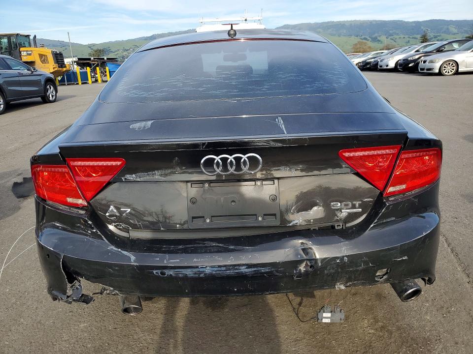 77240365 :رقم المزاد ، WAUWGAFC5EN135804 vin ، 2014 Audi A7 مزاد بيع