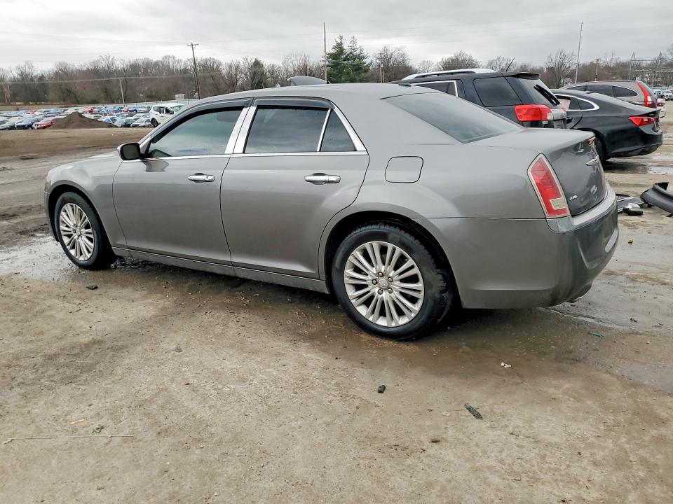 Продажа на аукционе авто 2012 Chrysler 300, vin: 2C3CCAHG0CH133146, номер лота: 77939405