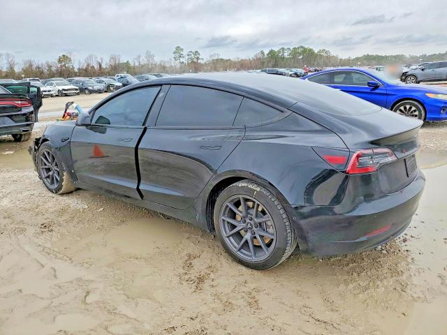 2022 Tesla Model 3 მანქანა იყიდება აუქციონზე, vin: 5YJ3E1EA8NF130896, აუქციონის ნომერი: 76741295