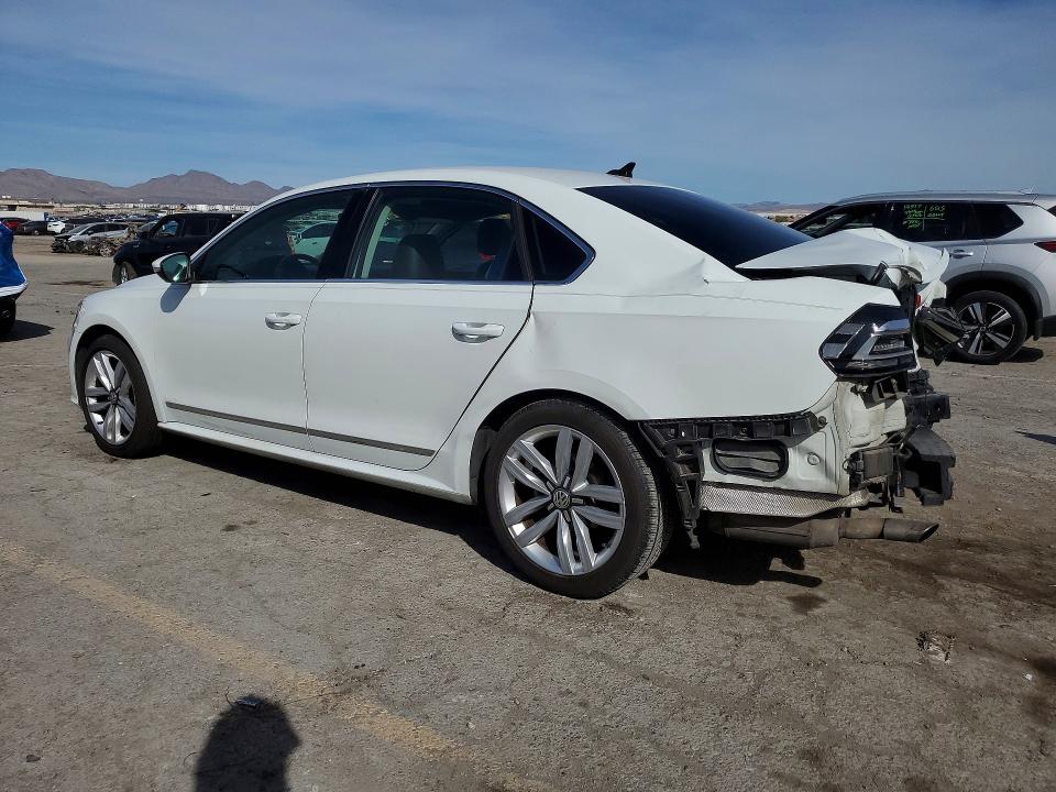 2017 Volkswagen Passat მანქანა იყიდება აუქციონზე, vin: 1VWGT7A37HC068634, აუქციონის ნომერი: 78708525
