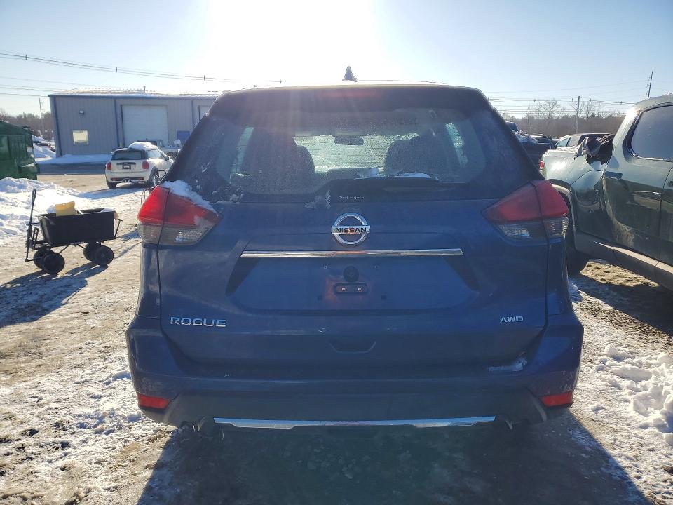 75286815 :رقم المزاد ، KNMAT2MVXJP517294 vin ، 2018 Nissan Rogue مزاد بيع