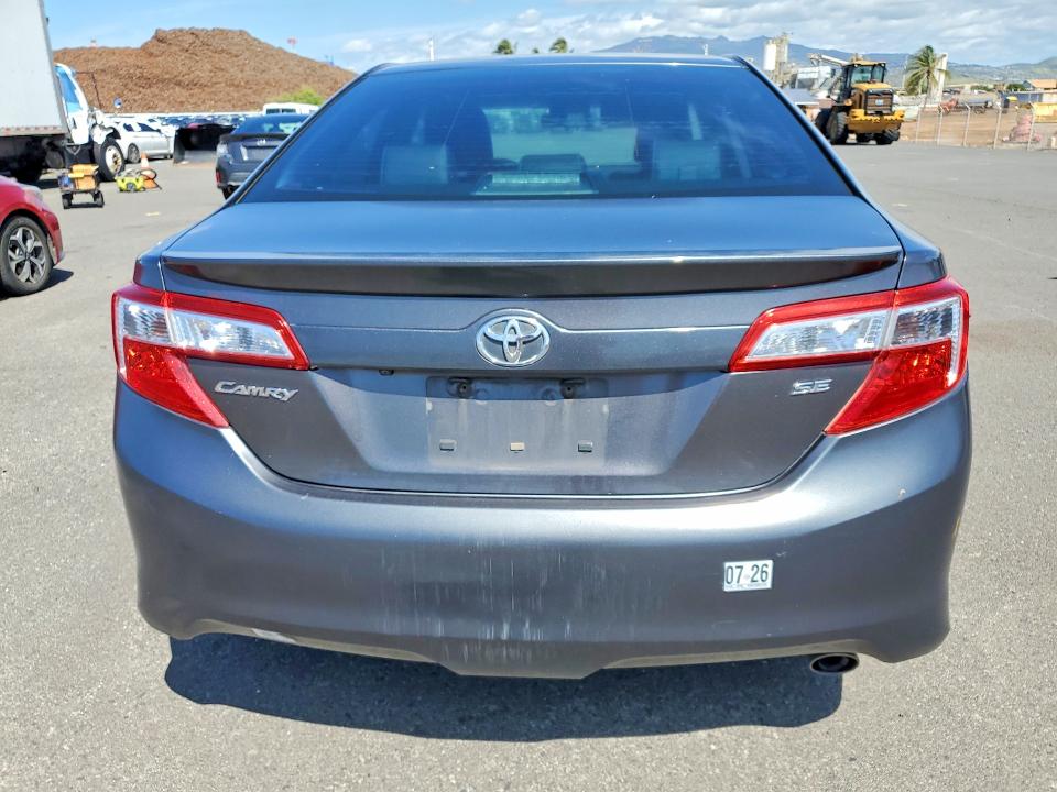79098875 :رقم المزاد ، 4T1BF1FK2EU773702 vin ، 2014 Toyota Camry مزاد بيع