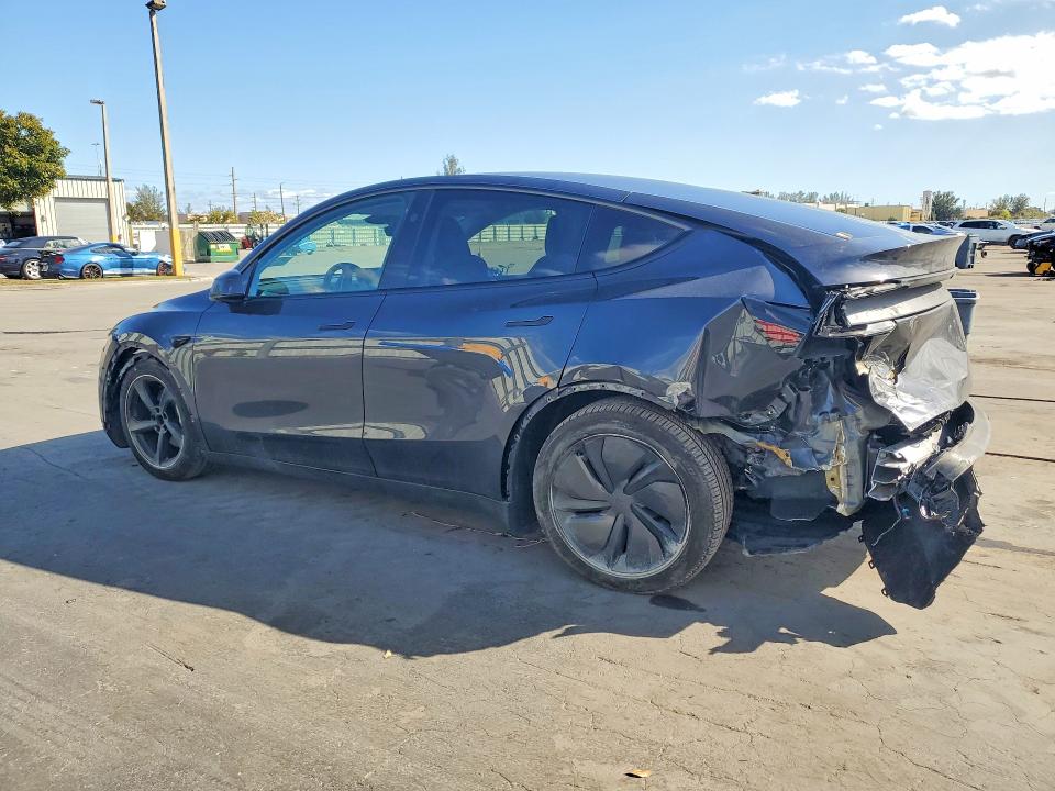 Продажа на аукционе авто 2026 Tesla Model Y, vin: 7SAYGDED1TA465846, номер лота: 76768825