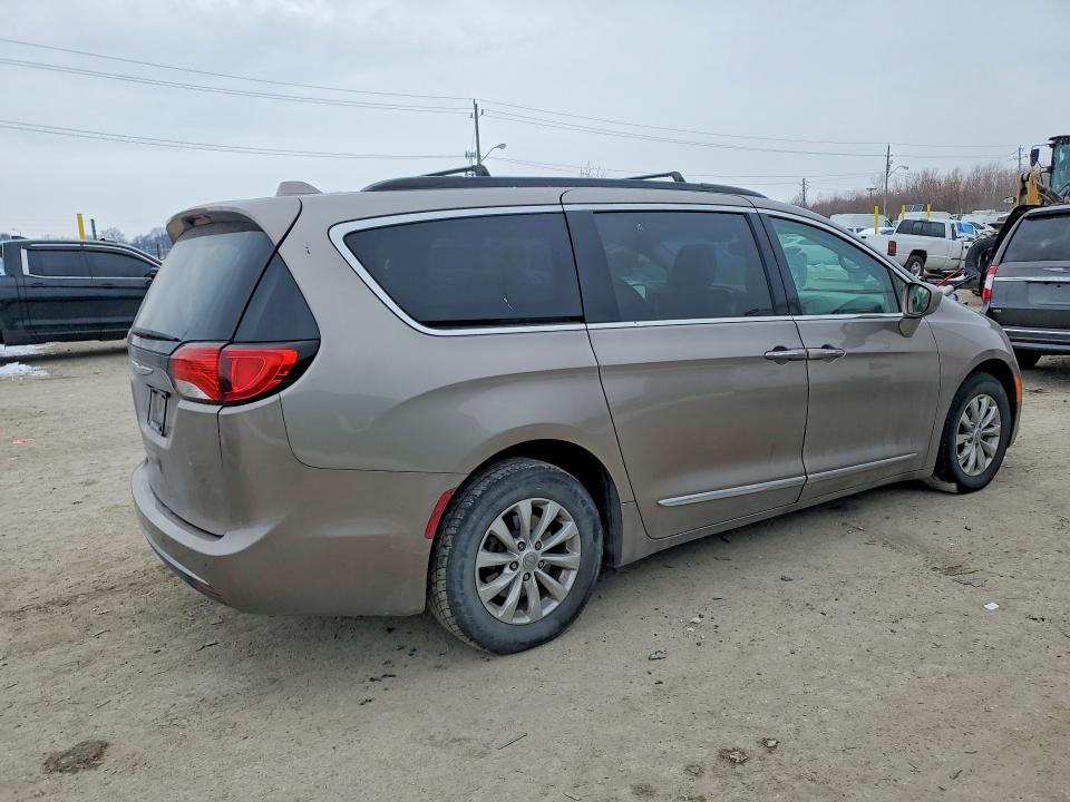 Продажа на аукционе авто 2017 Chrysler Pacifica, vin: 2C4RC1BG9HR621219, номер лота: 75024805