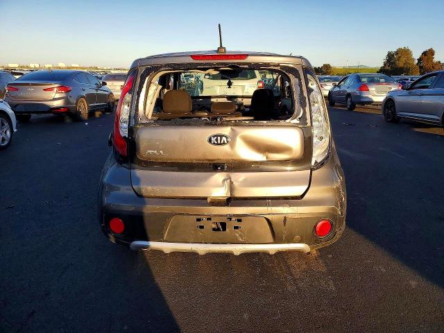 77368715 :رقم المزاد ، KNDJP3A50J7531171 vin ، 2018 Kia Soul مزاد بيع