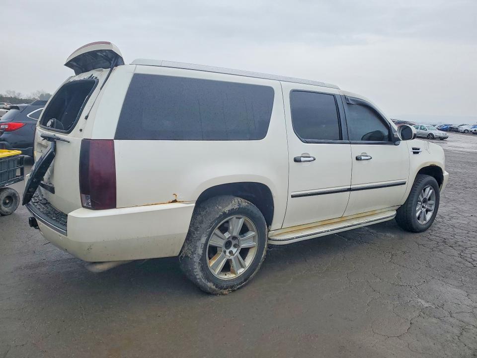 78223535 :رقم المزاد ، 1GYS4HEF0BR101430 vin ، 2011 Cadillac Escalade مزاد بيع
