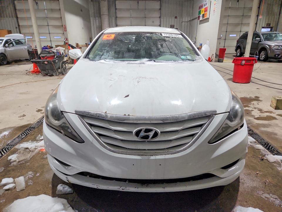 2011 Hyundai Sonata მანქანა იყიდება აუქციონზე, vin: 5NPEB4AC3BH081050, აუქციონის ნომერი: 51145936