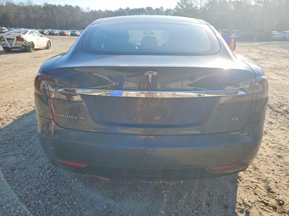 76238475 :رقم المزاد ، 5YJSA1E26HF199008 vin ، 2017 Tesla Model S مزاد بيع