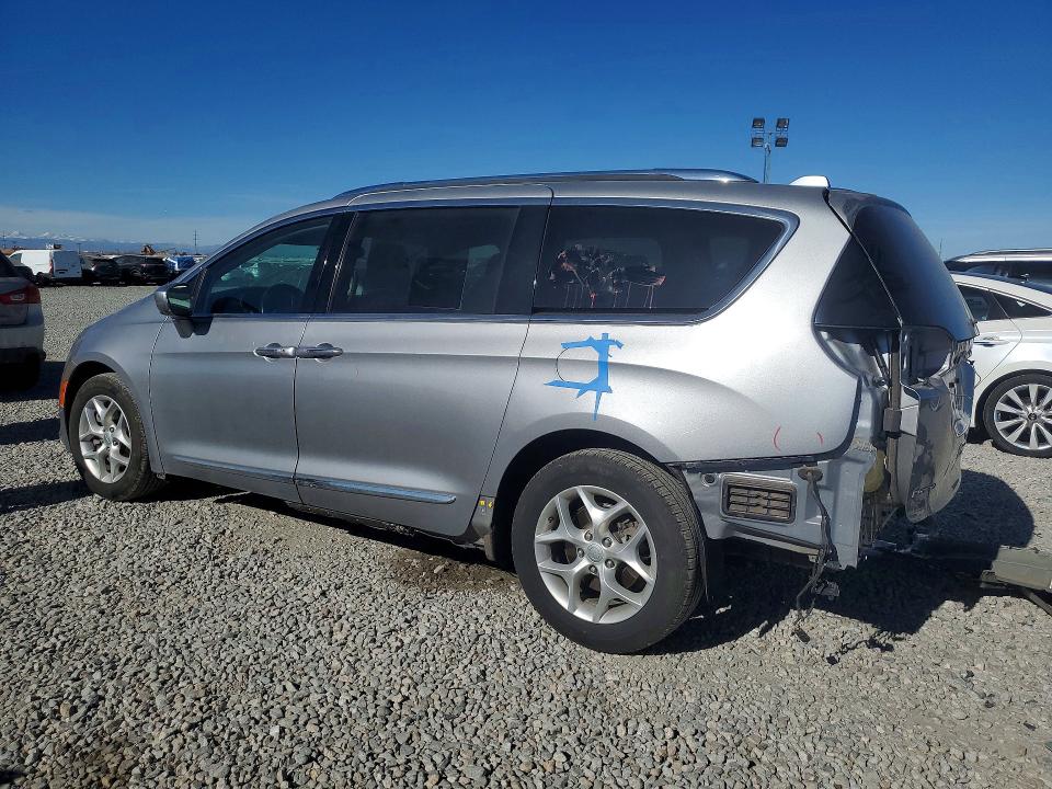 Продажа на аукционе авто 2017 Chrysler Pacifica, vin: 2C4RC1EG8HR653798, номер лота: 74836725