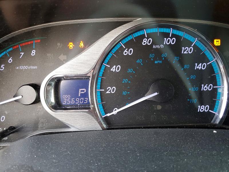 76533715 :رقم المزاد ، 5TDDK3DCXBS009628 vin ، 2011 Toyota Sienna مزاد بيع