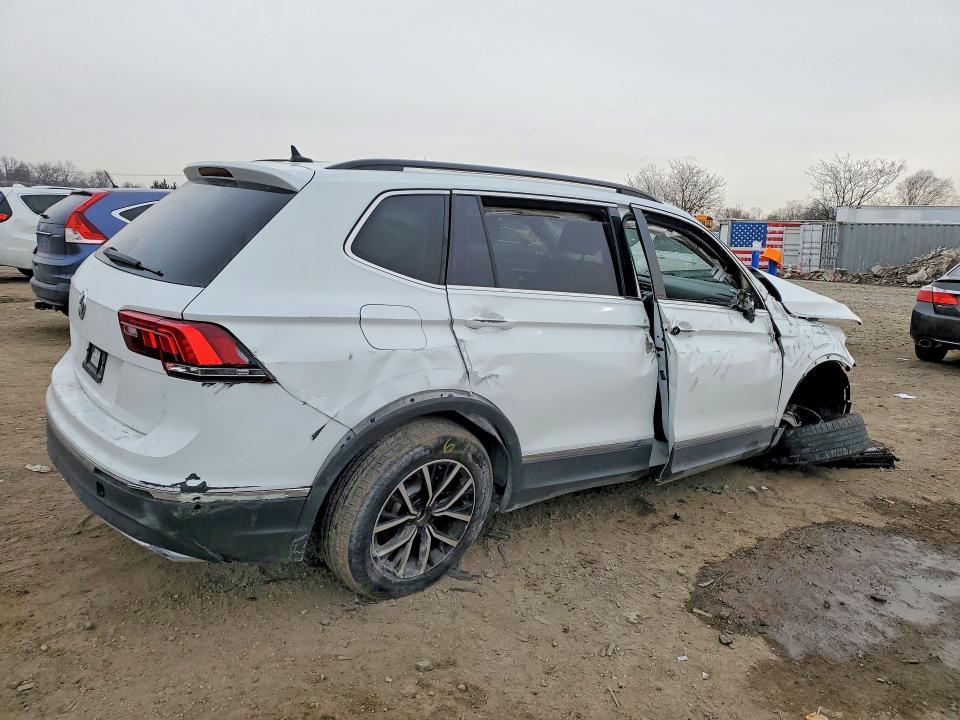 2021 Volkswagen Tiguan მანქანა იყიდება აუქციონზე, vin: 3VV3B7AX7MM053942, აუქციონის ნომერი: 53660176