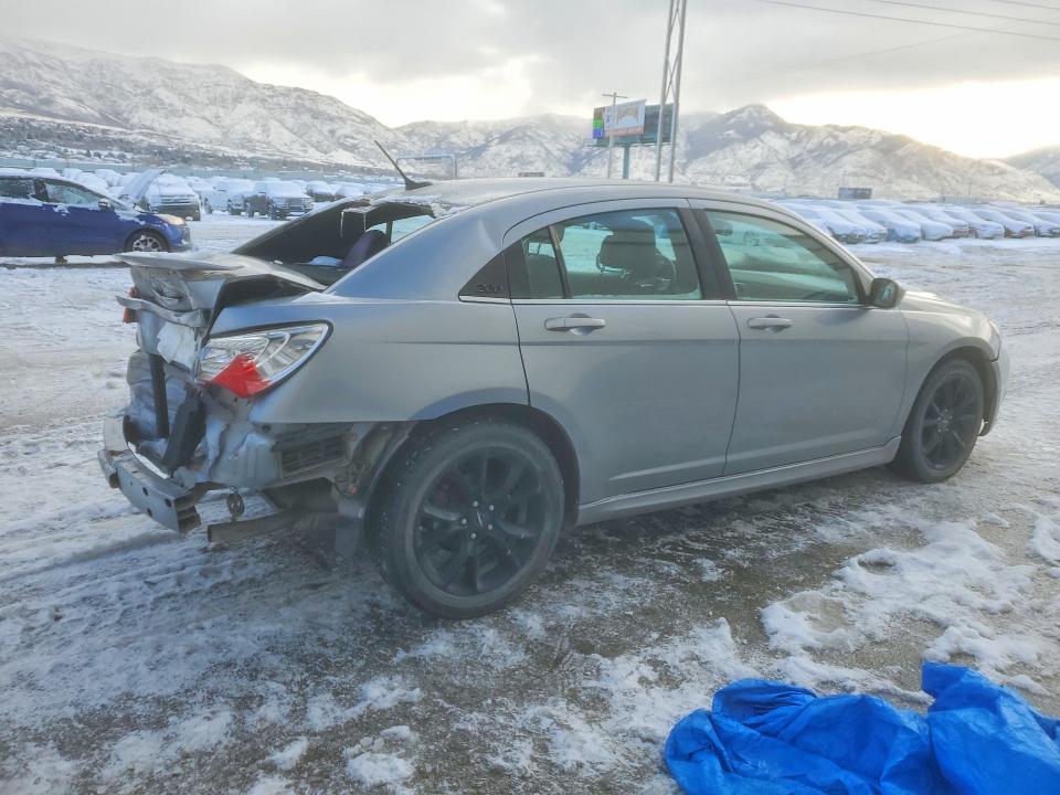 Продаж на аукціоні авто 2014 Chrysler 200, vin: 1C3CCBBG1EN171672, номер лоту: 77777165