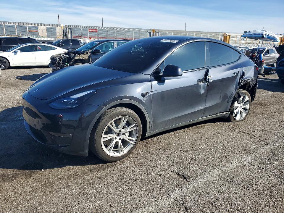 2024 Tesla Model Y მანქანა იყიდება აუქციონზე, vin: 7SAYGDEE7RF067870, აუქციონის ნომერი: 78256695