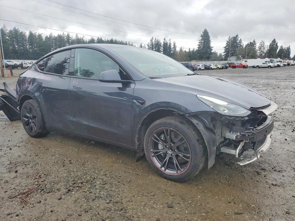2025 Tesla Model Y მანქანა იყიდება აუქციონზე, vin: 7SAYGDED4SA375654, აუქციონის ნომერი: 77922925