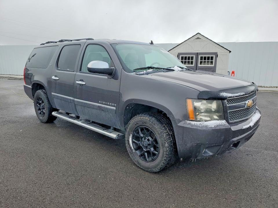 Продажа на аукционе авто 2010 Chevrolet Suburban, vin: 1GNUKKE39AR186359, номер лота: 77018925