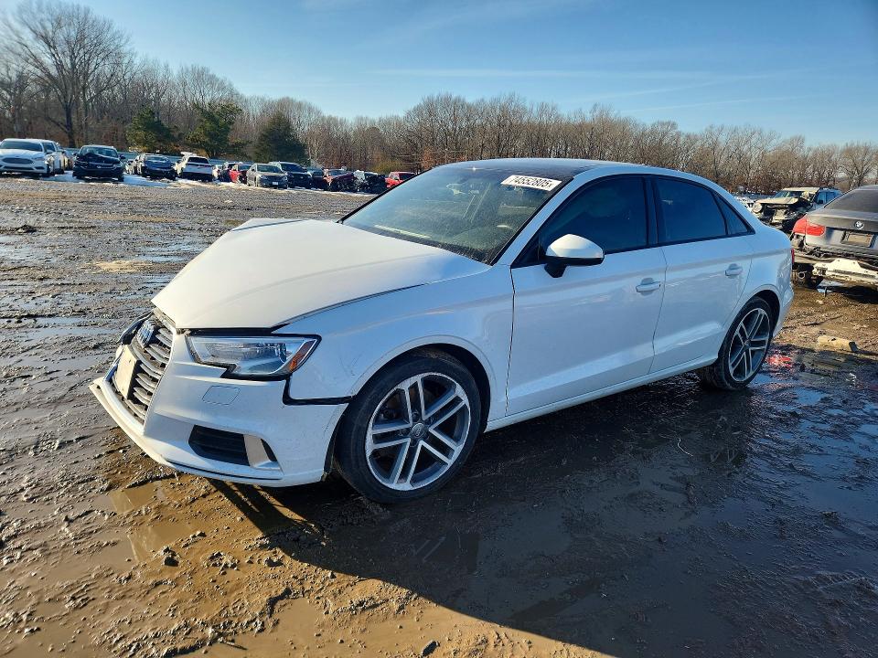Aukcja sprzedaży 2018 Audi A3, vin: WAUAUGFF1J1033840, numer aukcji: 74552805