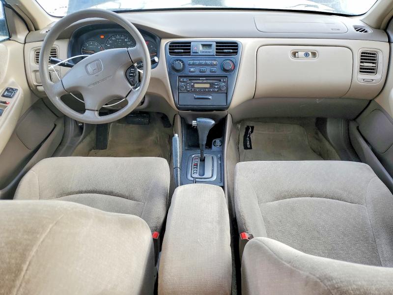 74421495 :رقم المزاد ، 1HGCG56401A813674 vin ، 2001 Honda Accord مزاد بيع