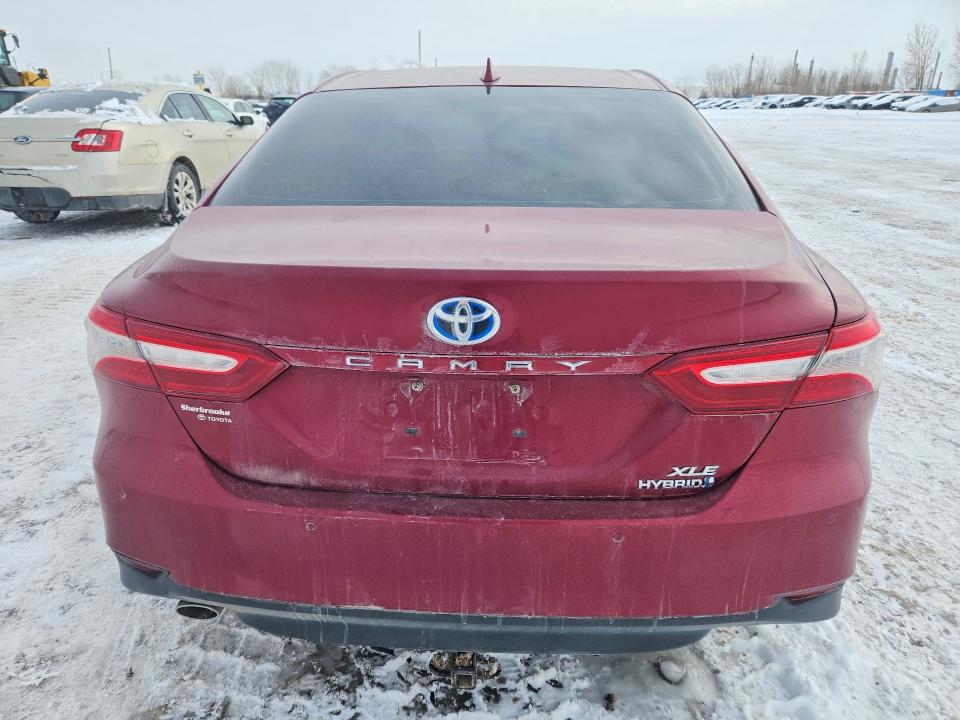 79232385 :رقم المزاد ، 4T1B21HK9JU501926 vin ، 2018 Toyota Camry Hybrid مزاد بيع