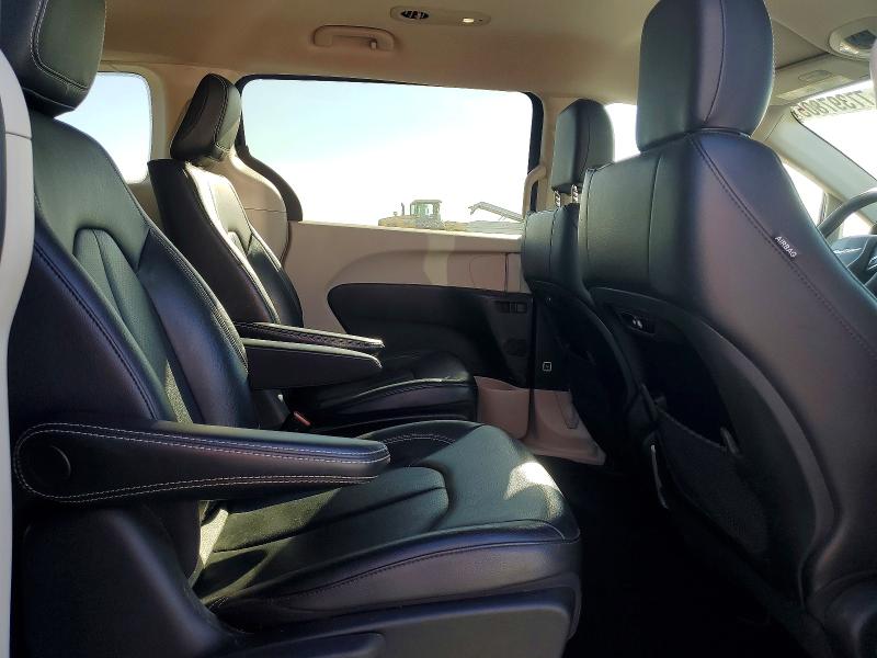 Продажа на аукционе авто 2022 Chrysler Pacifica, vin: 2C4RC1L72NR181421, номер лота: 77397805