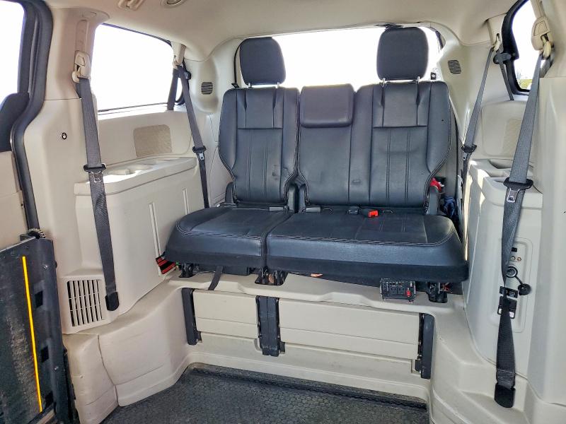 77728225 :رقم المزاد ، 2C4RC1BG3GR294640 vin ، 2016 Chrysler Town & Country مزاد بيع