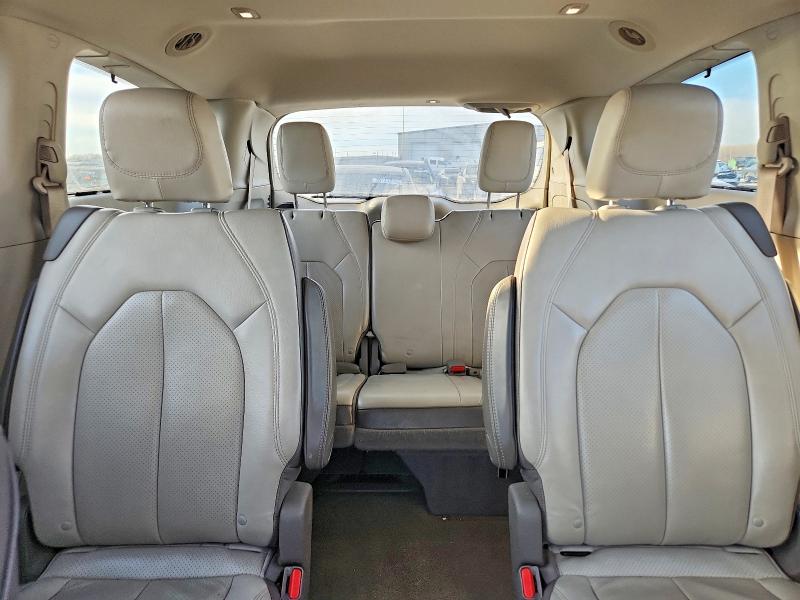 76733745 :رقم المزاد ، 2C4RC1EG2HR637838 vin ، 2017 Chrysler Pacifica مزاد بيع