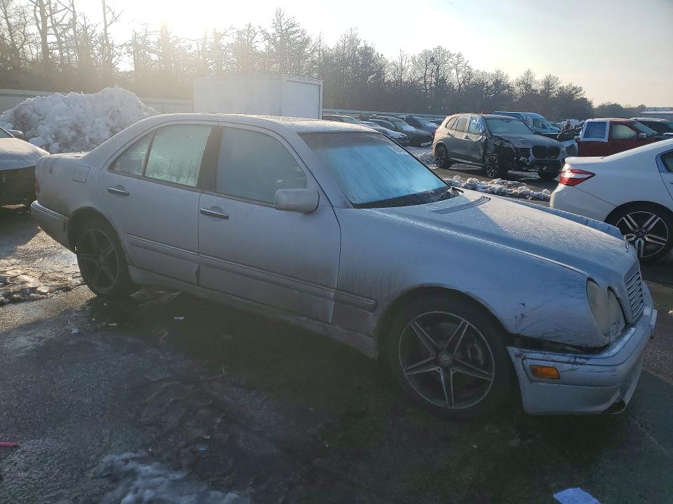 Aukcja sprzedaży 1999 Mercedes-benz E, vin: WDBJF74H5XA907390, numer aukcji: 76926445