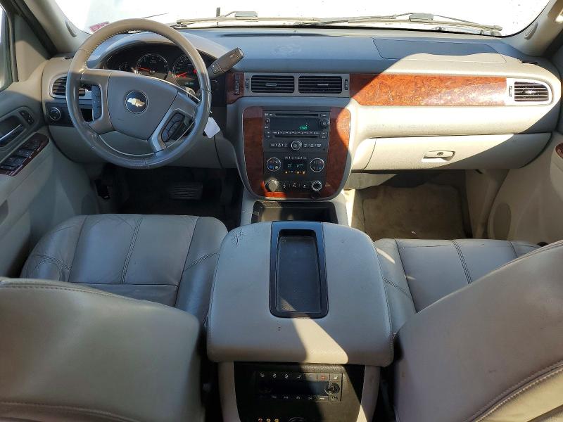 76794165 :رقم المزاد ، 1GNSCJE0XER192326 vin ، 2014 Chevrolet Suburban مزاد بيع