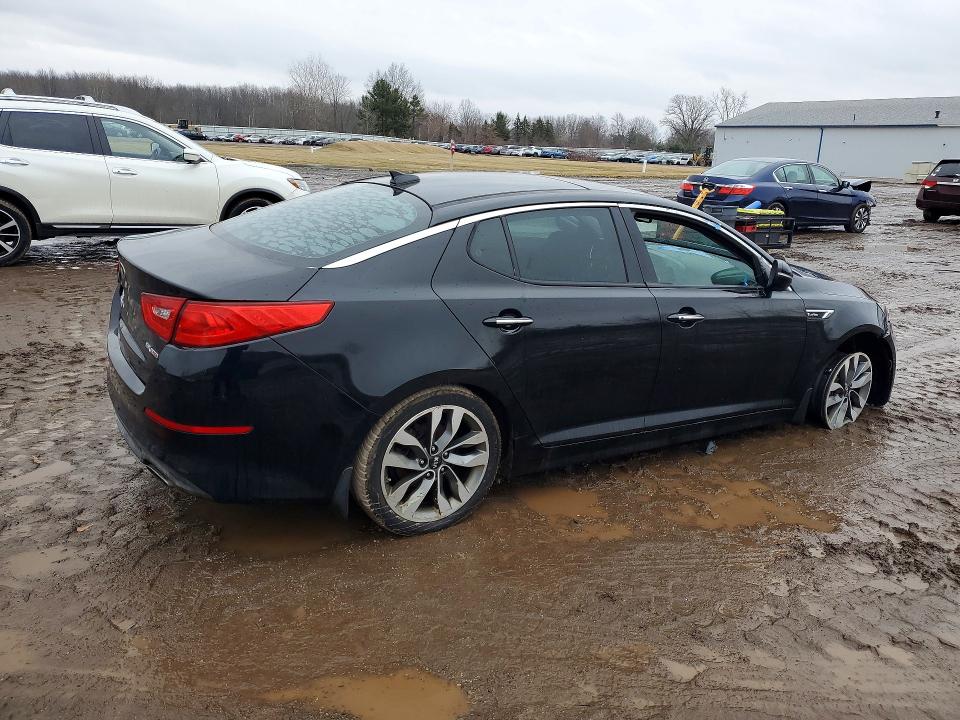 78071305 :رقم المزاد ، 5XXGR4A69FG384642 vin ، 2015 Kia Optima مزاد بيع