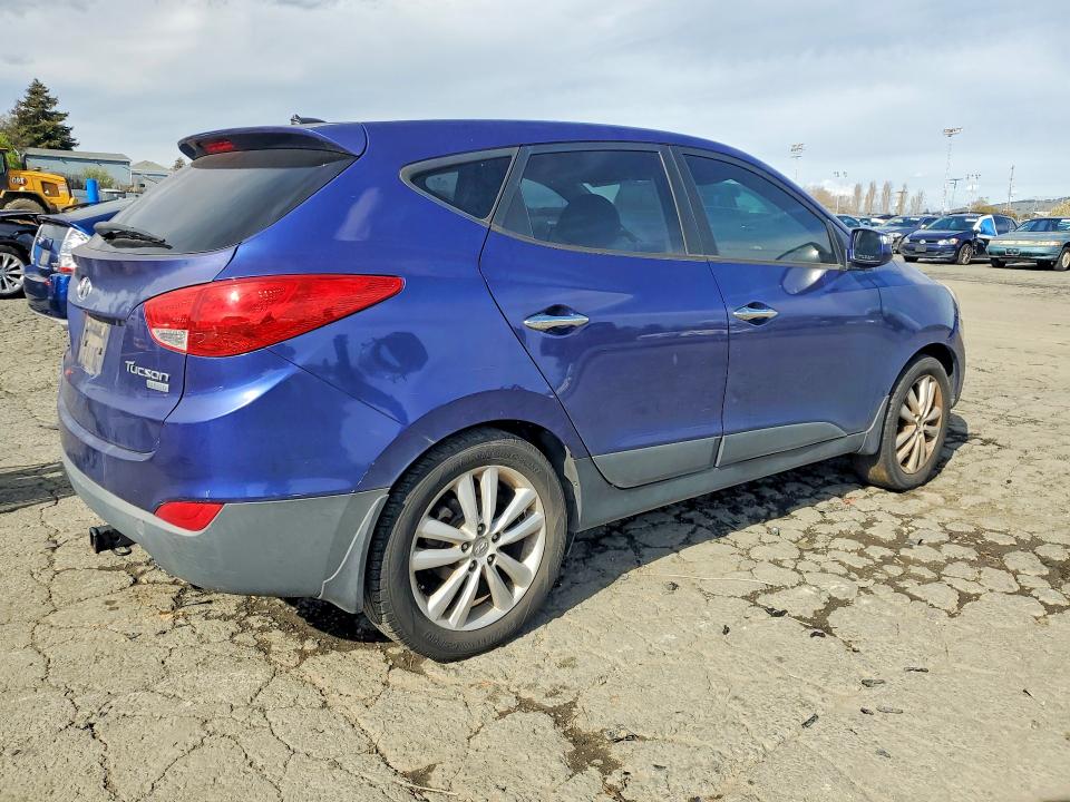 Продажа на аукционе авто 2010 Hyundai Tuson, vin: KM8JU3AC0AU016028, номер лота: 77440185