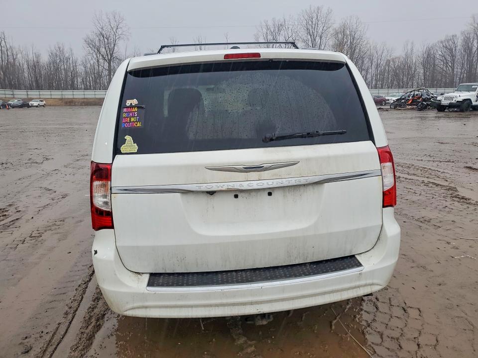 76438765 :رقم المزاد ، 2C4RC1BG5ER192950 vin ، 2014 Chrysler Town & Country مزاد بيع