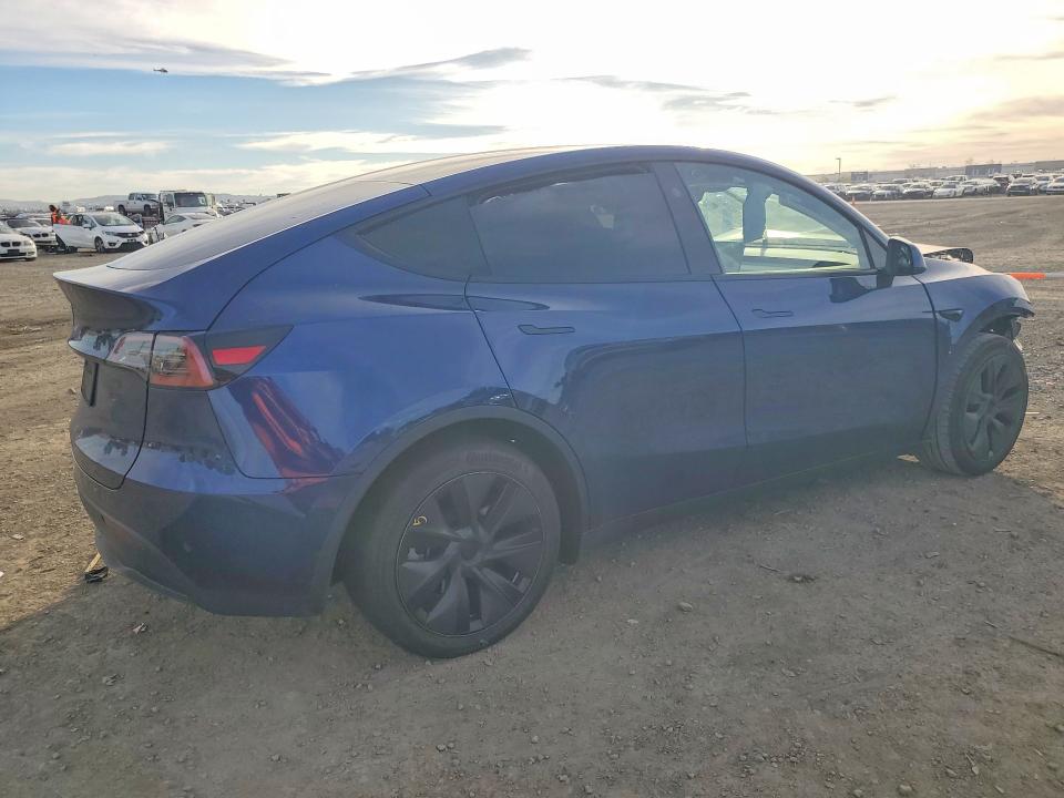 2025 Tesla Model Y მანქანა იყიდება აუქციონზე, vin: 7SAYGDED1SF232440, აუქციონის ნომერი: 78860775