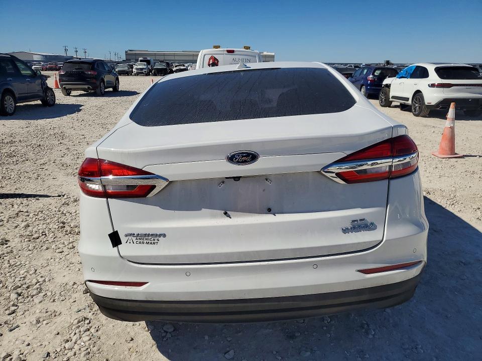75492175 :رقم المزاد ، 3FA6P0LU4KR104987 vin ، 2019 Ford Fusion مزاد بيع