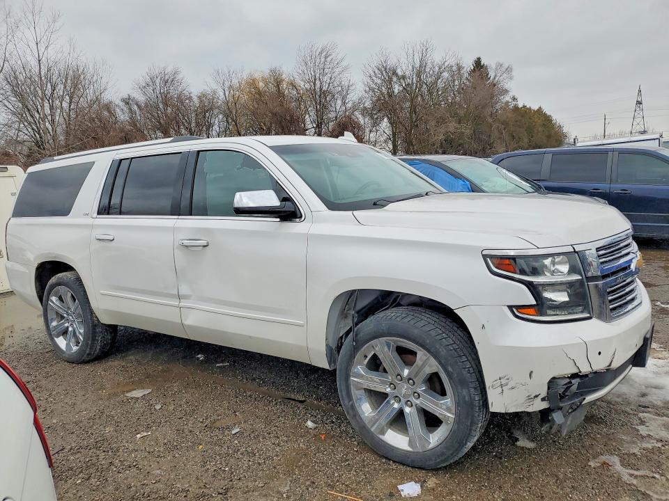 Продаж на аукціоні авто 2016 Chevrolet Suburban, vin: 1GNSKJKC4GR175851, номер лоту: 76584985