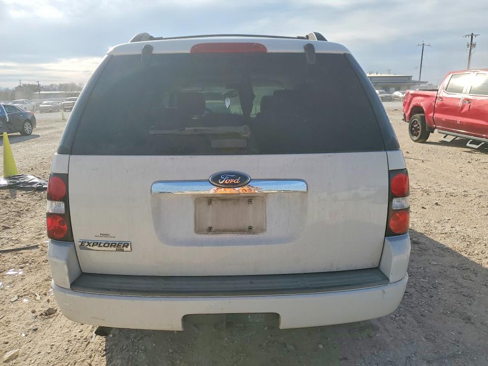 Продажа на аукционе авто 2008 Ford Explorer, vin: 1FMEU63EX8UA77799, номер лота: 77978175