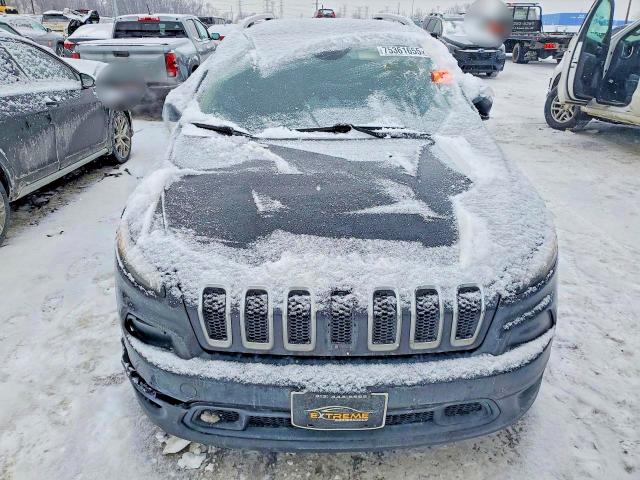 75361655 :رقم المزاد ، 1C4PJLCS5EW102585 vin ، 2014 Jeep Cherokee مزاد بيع