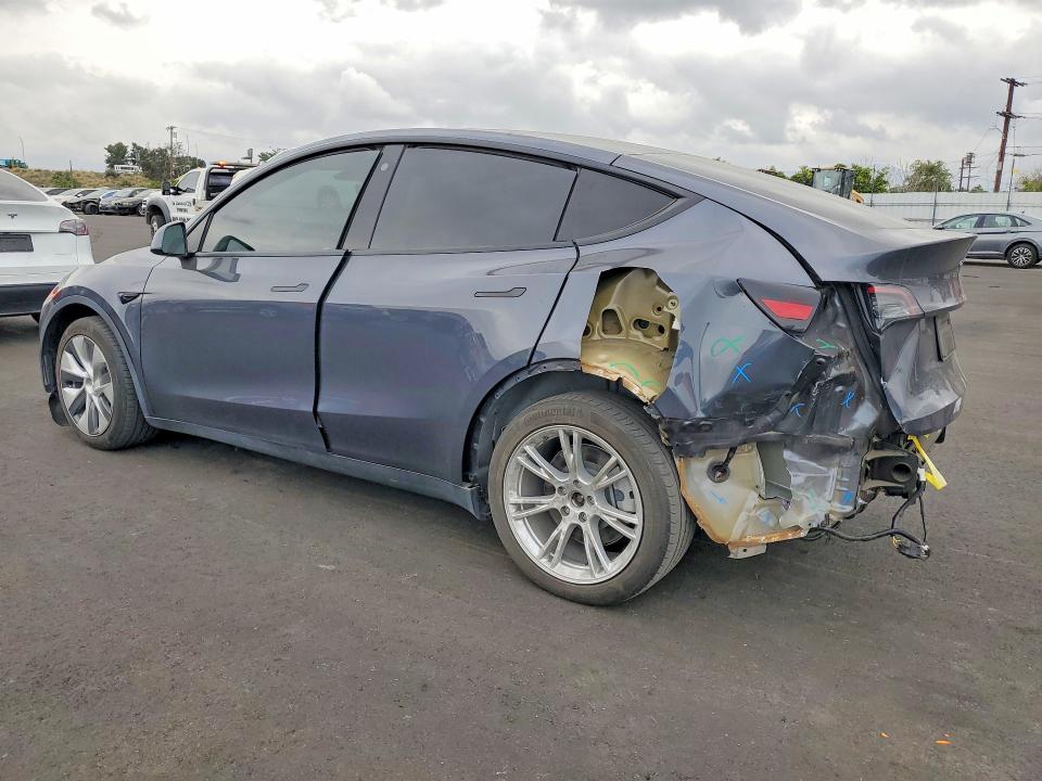 Продажа на аукционе авто 2022 Tesla Model Y, vin: 7SAYGAEE7NF383326, номер лота: 76726095