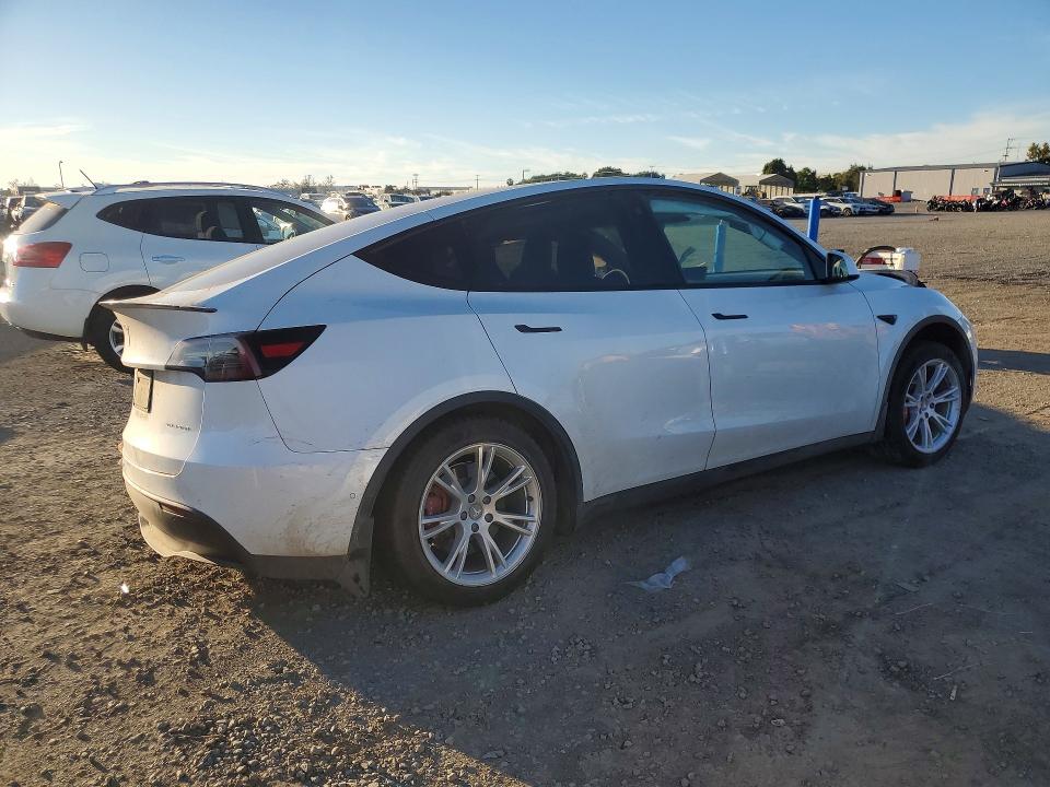 79540305 :رقم المزاد ، 5YJYGAEEXMF275293 vin ، 2021 Tesla Model Y مزاد بيع