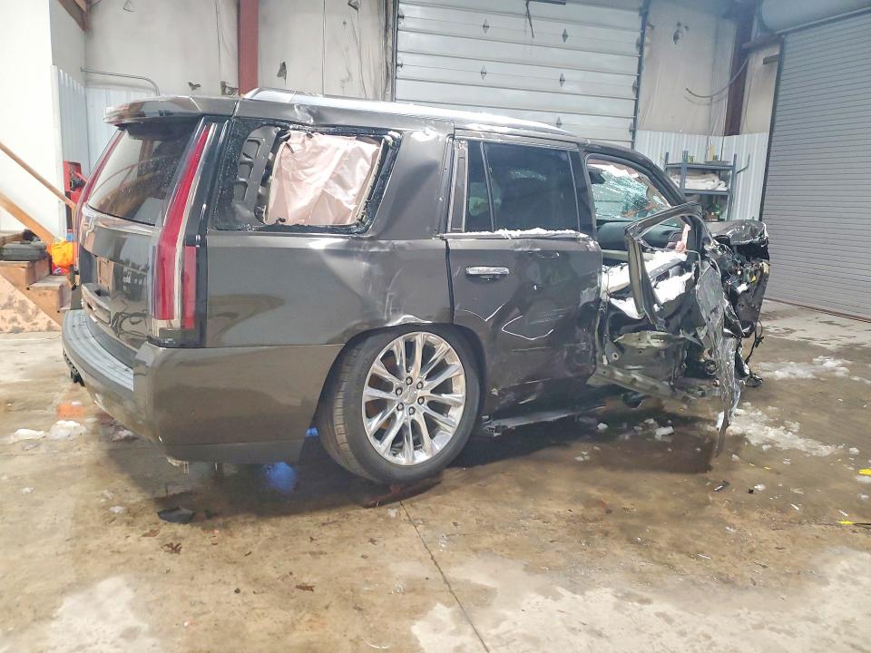 75664615 :رقم المزاد ، 1GYS4BKJ7LR223841 vin ، 2020 Cadillac Escalade مزاد بيع