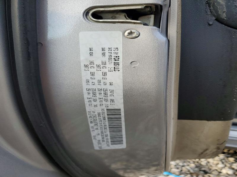77688415 :رقم المزاد ، 2C4RC1GG5JR170871 vin ، 2018 Chrysler Pacifica مزاد بيع