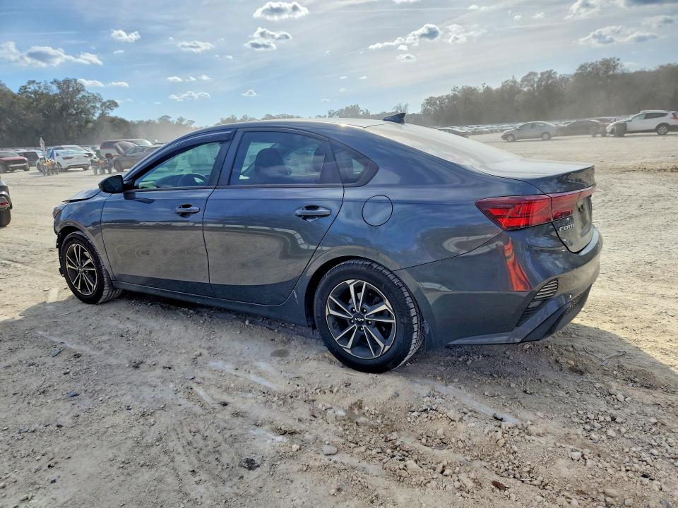 2023 Kia Forte მანქანა იყიდება აუქციონზე, vin: 3KPF24AD1PE681963, აუქციონის ნომერი: 78979875