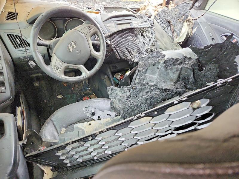 77395865 :رقم المزاد ، KM8JU3AG2EU889479 vin ، 2014 Hyundai Tucson مزاد بيع