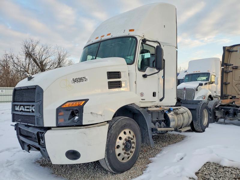 Продаж на аукціоні авто 2022 Mack Anthem, vin: 1M1AN4AY6NM002644, номер лоту: 94939975