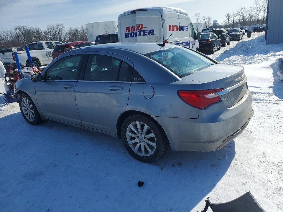 77344535 :رقم المزاد ، 1C3CCBBGXEN115052 vin ، 2014 Chrysler 200 مزاد بيع