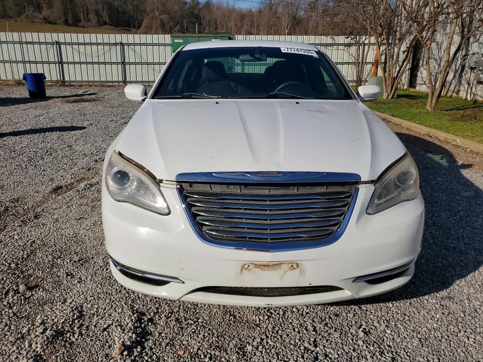 Продаж на аукціоні авто 2012 Chrysler 200, vin: 1C3CCBAB3CN316987, номер лоту: 77747335