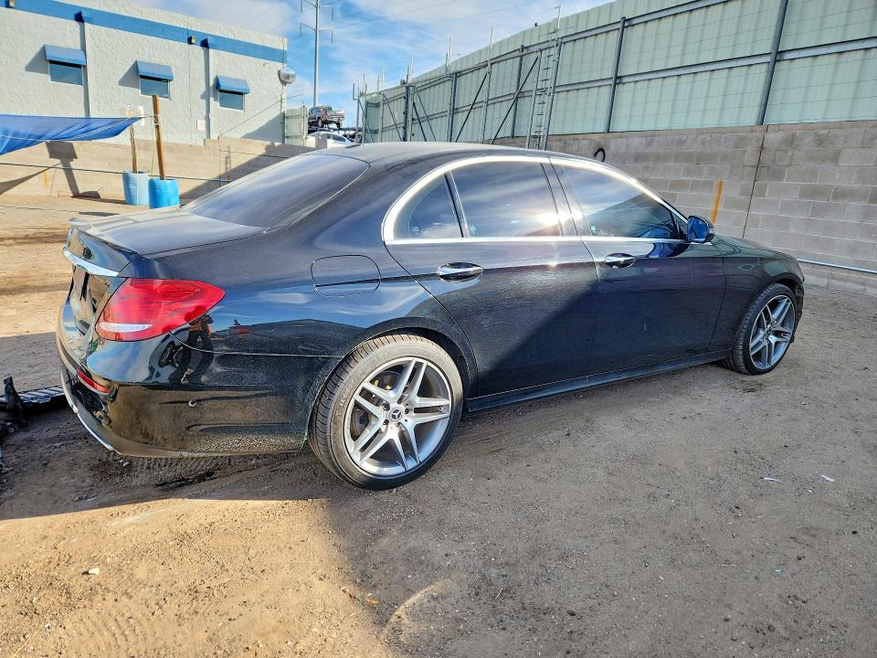 2018 Mercedes-benz E მანქანა იყიდება აუქციონზე, vin: WDDZF4JBXJA360181, აუქციონის ნომერი: 75668455