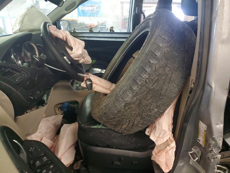 76914155 :رقم المزاد ، 2C4RDGCG2FR509325 vin ، 2015 Dodge Grand Caravan مزاد بيع