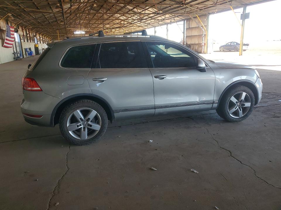 79425835 :رقم المزاد ، WVGFG9BP5BD001253 vin ، 2011 Volkswagen Touareg مزاد بيع