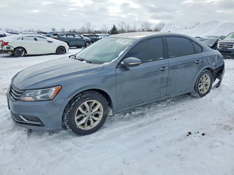 75312935 :رقم المزاد ، 1VWAA7A3XJC027500 vin ، 2018 Volkswagen Passat مزاد بيع